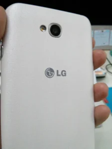 LG L70 - back 2