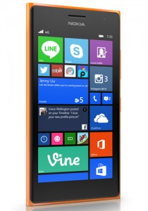 Nokia Lumia735_HomeScreen