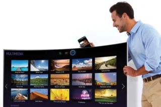 Join the Samsung Selfie-for-a-TV Promo and Win a Curved UHD TV!