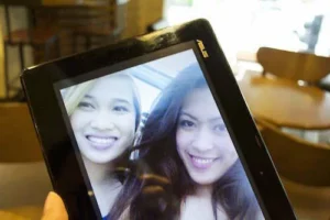 Photo taken with the front camera of the Asus Transformer Book T100