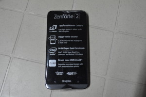 Asus Zenfone 2 Unboxing 02
