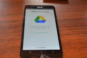 Asus Zenfone 2 Unboxing 05