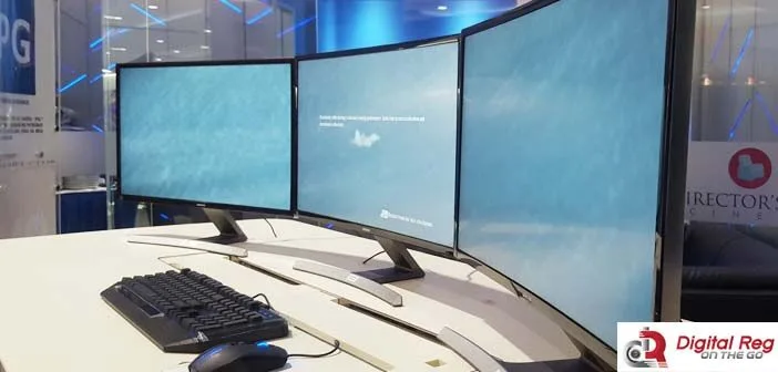 curved monitor