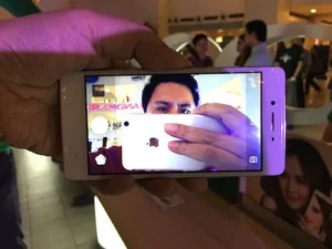 OPPO F1 Launch 03