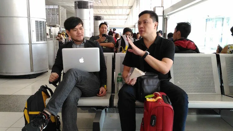 Fellow bloggers Bon and Bryan. Photo taken with my Asus Zenfone Max