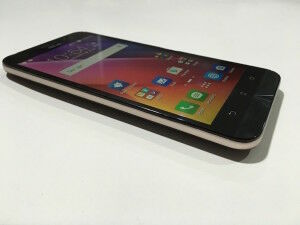 Asus-Zenfone-Max-22