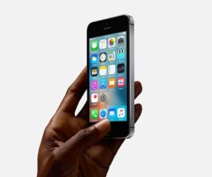 iphone se 01