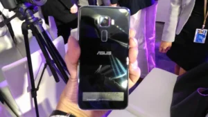 Asus-ZenFone-3-05