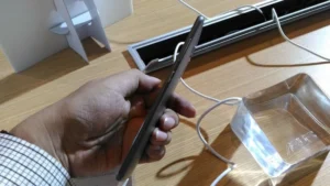 Asus-ZenFone-3-Deluxe-02