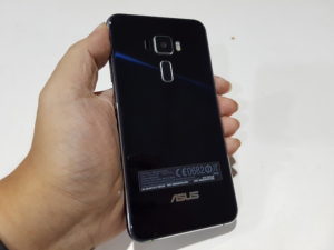 Asus-Zenfone-3-Review-12