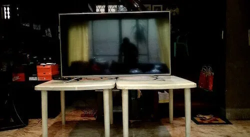 Devant 65UHD200