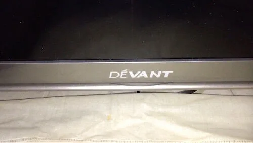Devant 65UHD200