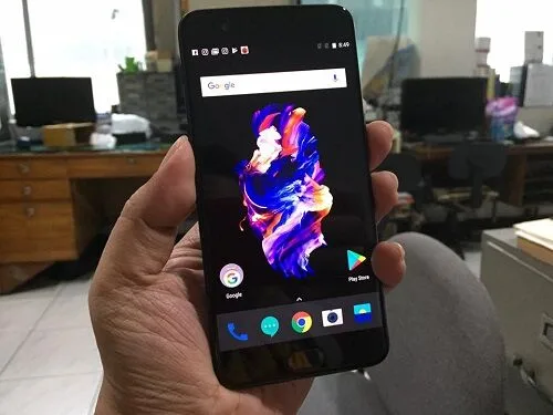 OnePlus 5 Widget City