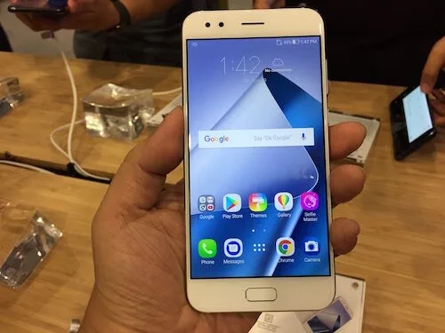 ASUS Zenfone 4