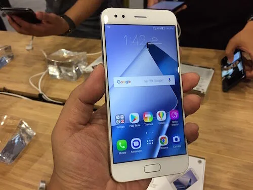 ASUS Zenfone 4
