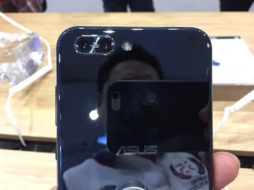ASUS Zenfone 4 Pro