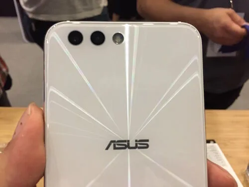 ASUS Zenfone 4