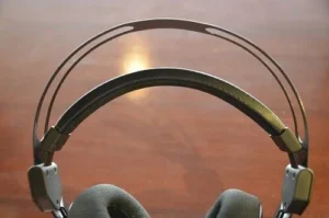 1MORE Spearhead VR