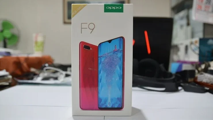 OPPO F9