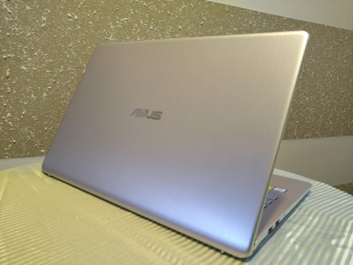 ASUS VivoBook S15 S530FN Review