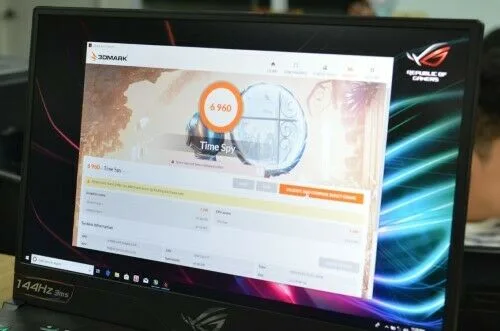 ROG Strix GL704 SCAR II