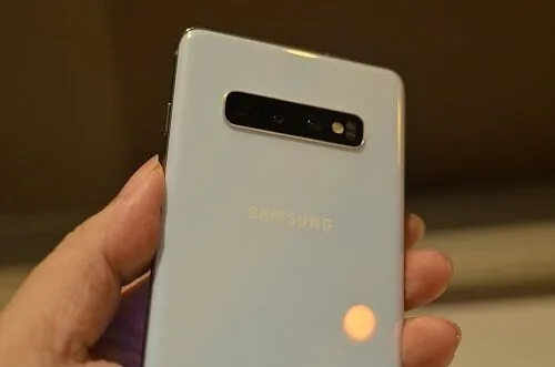 Samsung Galaxy S10