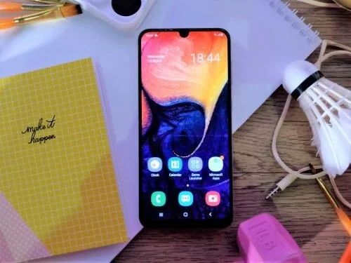 Samsung Galaxy A30