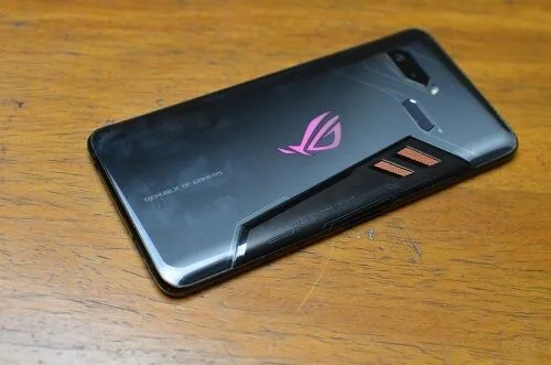ASUS ROG Phone Review