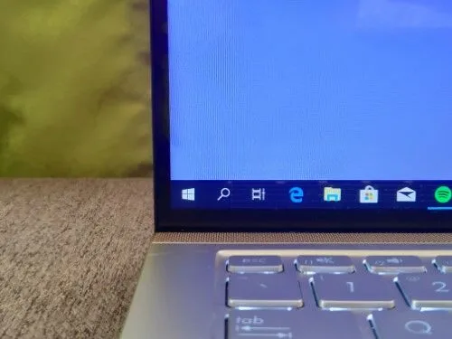 ASUS ZenBook 14 UX433F Review ASUS ZenBook 14 UX433F Review
