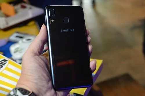 Samsung Galaxy M20
