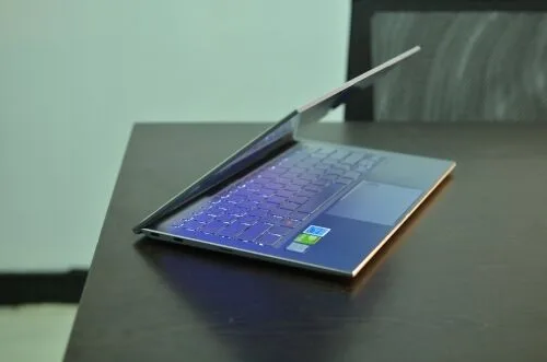 ZenBook S13 UX392 ZenBook S13 UX392