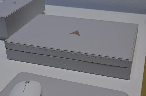 Zenbook Edition 30 Zenbook Edition 30
