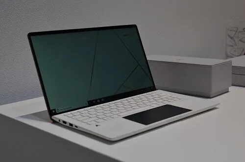 Zenbook Edition 30 Zenbook Edition 30