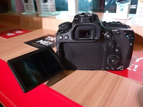 Canon EOS 90D EOS M6 Mark II