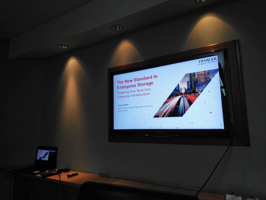 Hitachi Vantara VSP 5000
