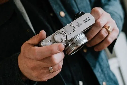 Fujifilm X100V
