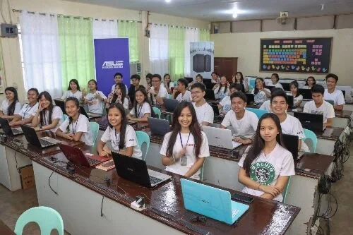ASUS Donates 80 Laptops