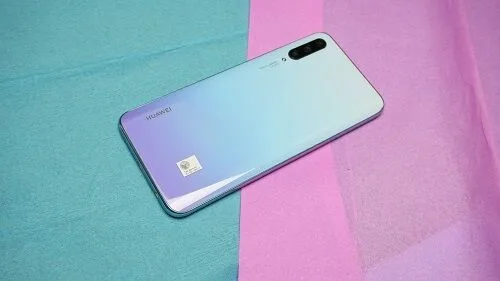HJuawei Y9s Review