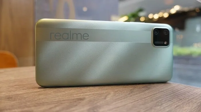 realme C11