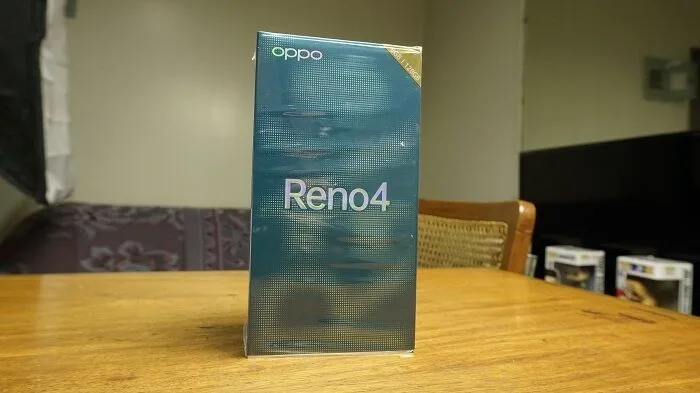 OPPO Reno4