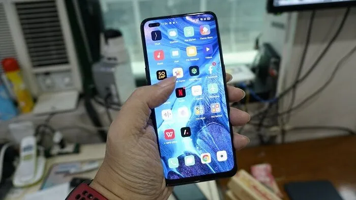 OPPO Reno4