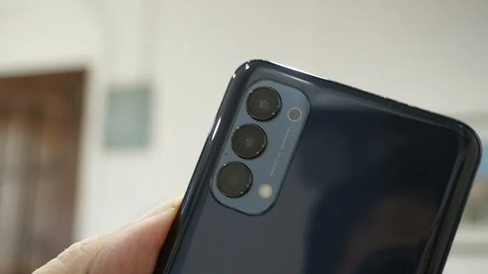 OPPO Reno4