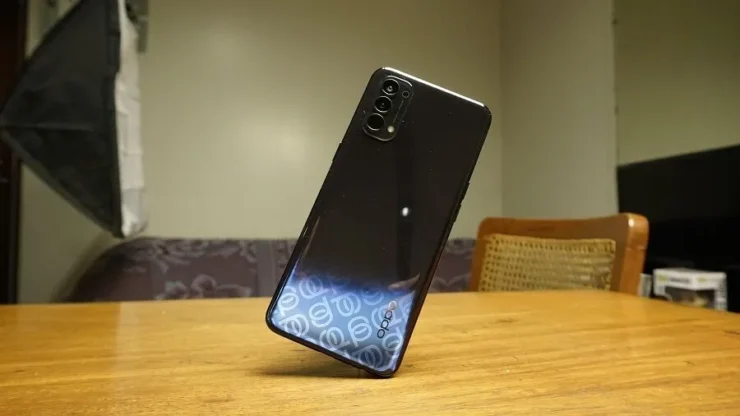 OPPO Reno4