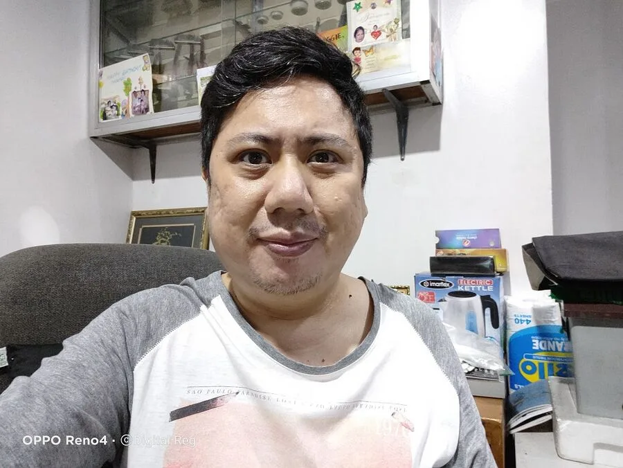 OPPO Reno4