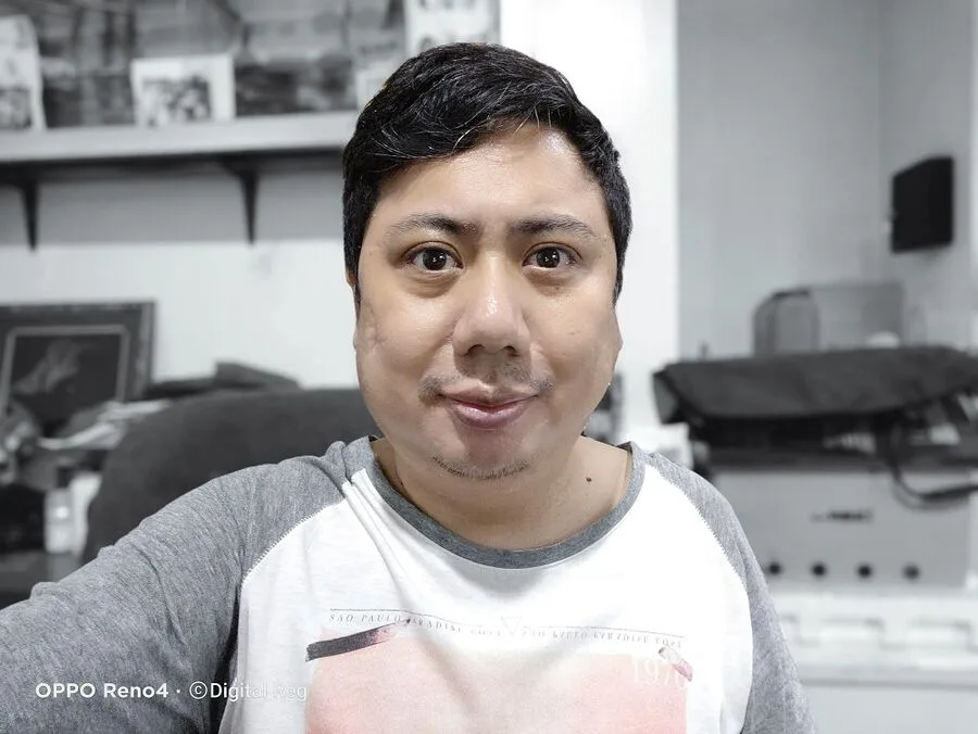 OPPO Reno4