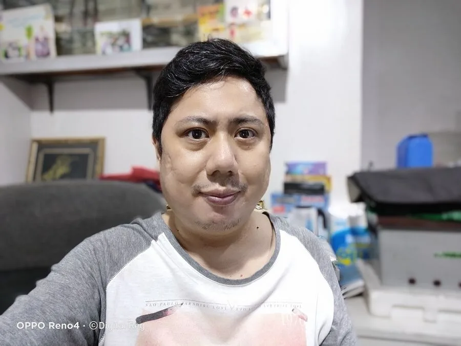OPPO Reno4