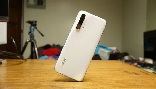 realme 9.9