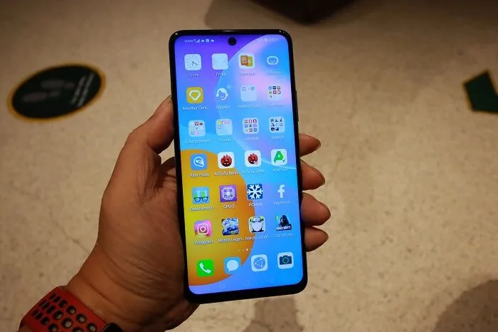 Huawei Y7a Review