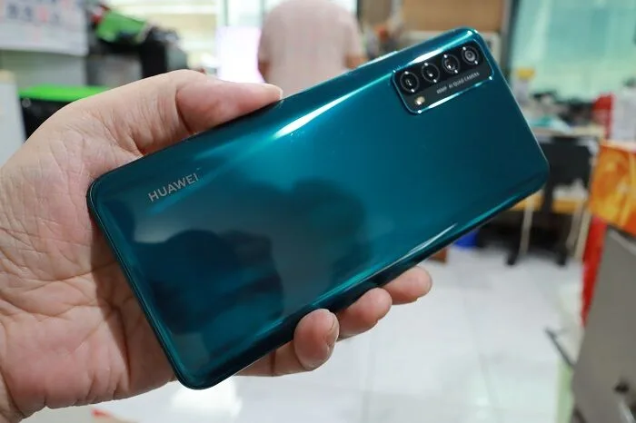 Huawei Y7a Review