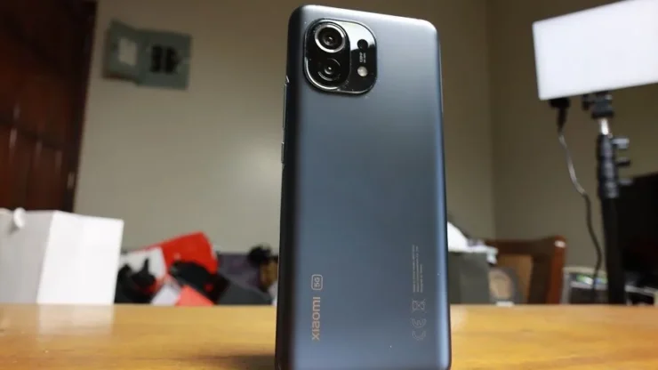 Mi 11 Review